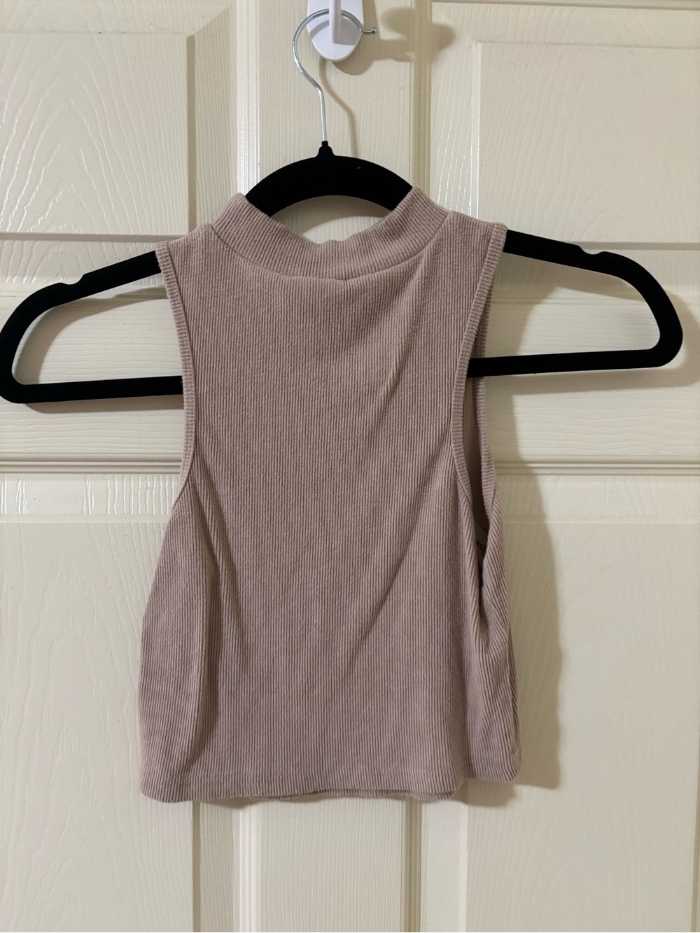 mock neck cropped tank-mauve
